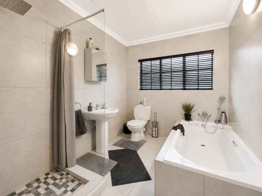 4 Bedroom Property for Sale in Schoemansville North West